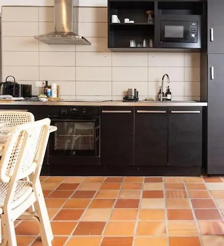 Maison Au Calme, A Deux Pas Du Port Et Des Plages