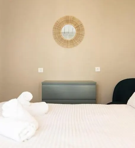 Maison Au Calme, A Deux Pas Du Port Et Des Plages 펜션